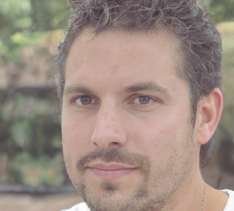 Portrait de Julien Moreau, directeur et fondateur de perorivanex